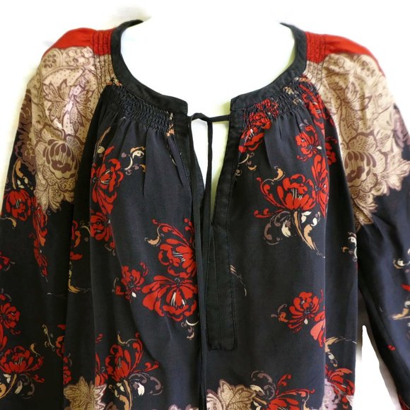 SiLK Meadow Rue Boho Top Pure Silk Moroccan Keyhole Smocked Tie Tassels XS - Picture 3 of 6